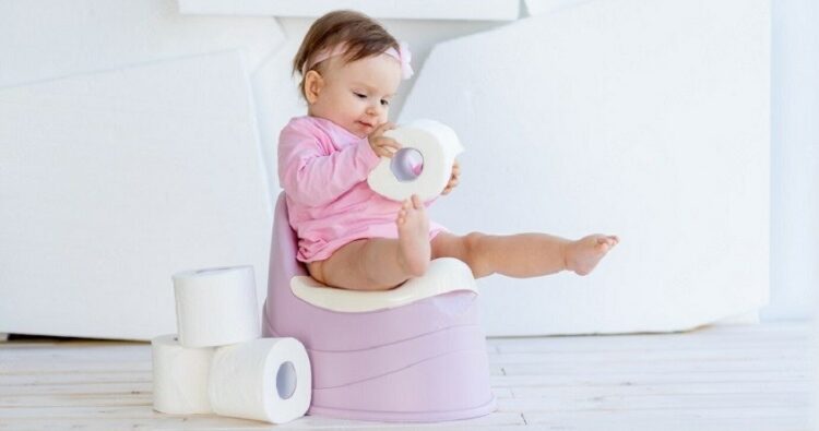 “Đi ngoài ra bọt” là dấu hiệu gì? Nguy hiểm không và xử lý thế nào?