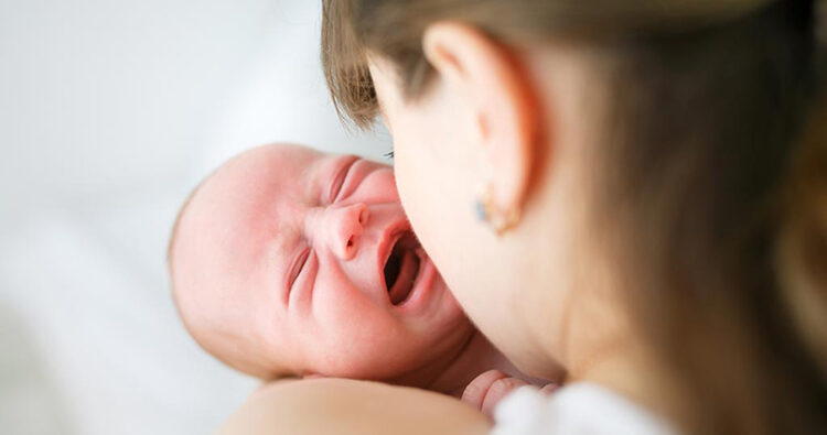 be-so-sinh-bi-roi-loan-tieu-hoa-3