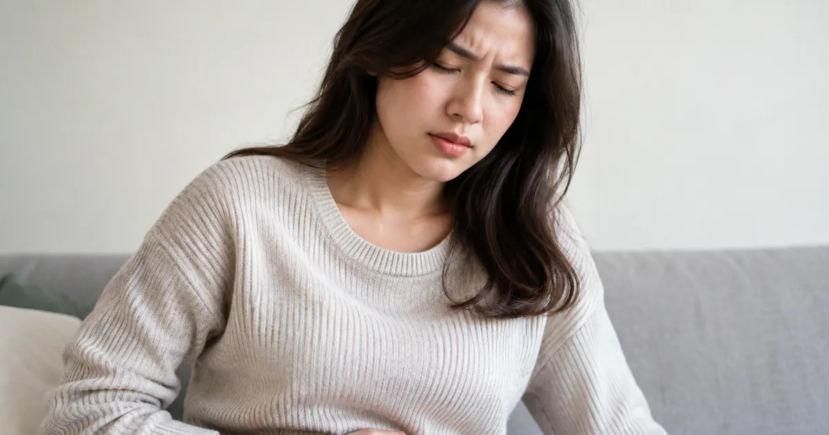 Người bệnh thư giãn khi thường xuyên đau bụng và đầy hơi do ruột nhạy cảm