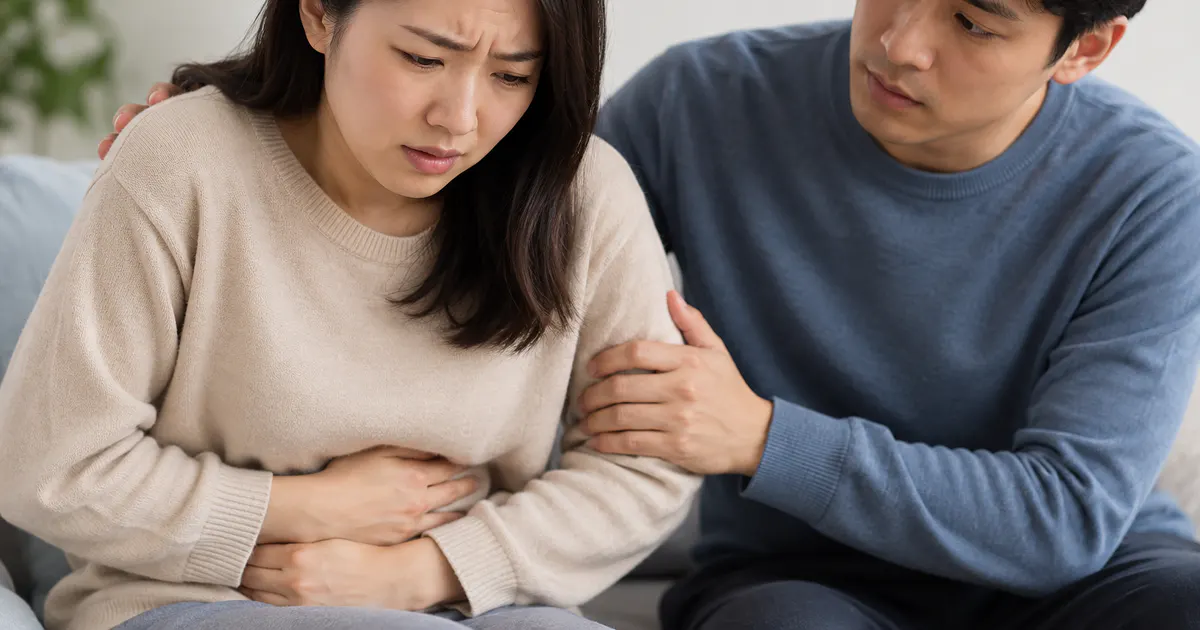 Người bệnh được người thân hỗ trợ khi xuất hiện triệu chứng tiêu hóa nghiêm trọng
